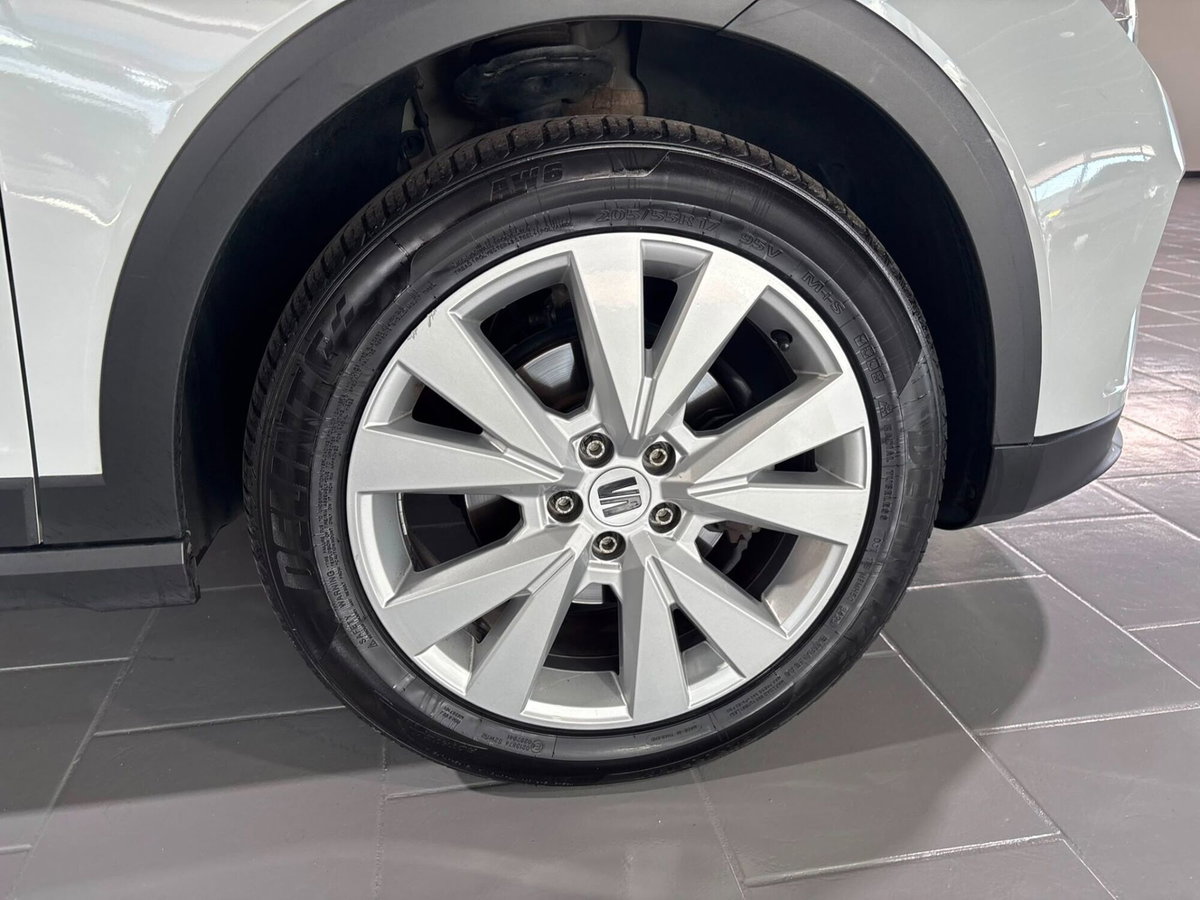 SEAT Arona 1.0 ecotsi Xperience 95cv (20)