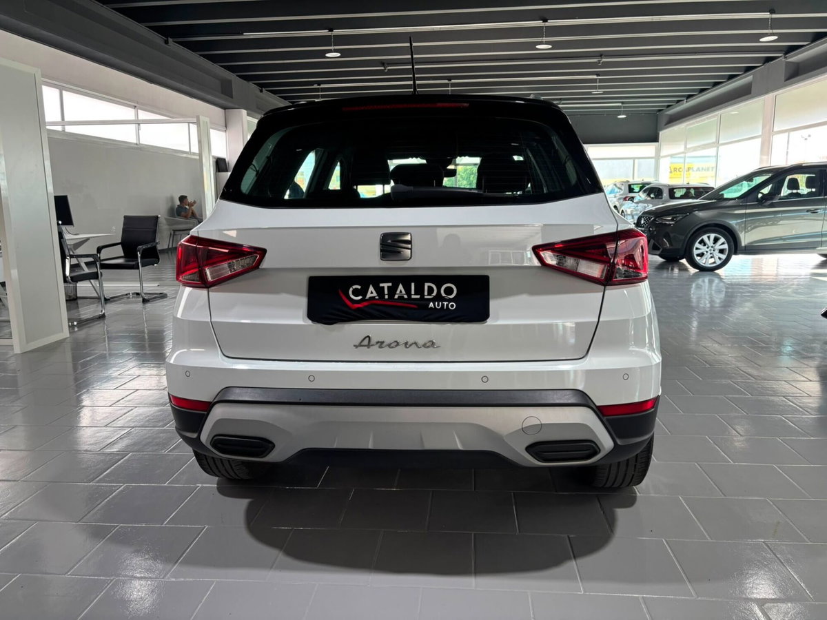 SEAT Arona 1.0 ecotsi Xperience 95cv (4)