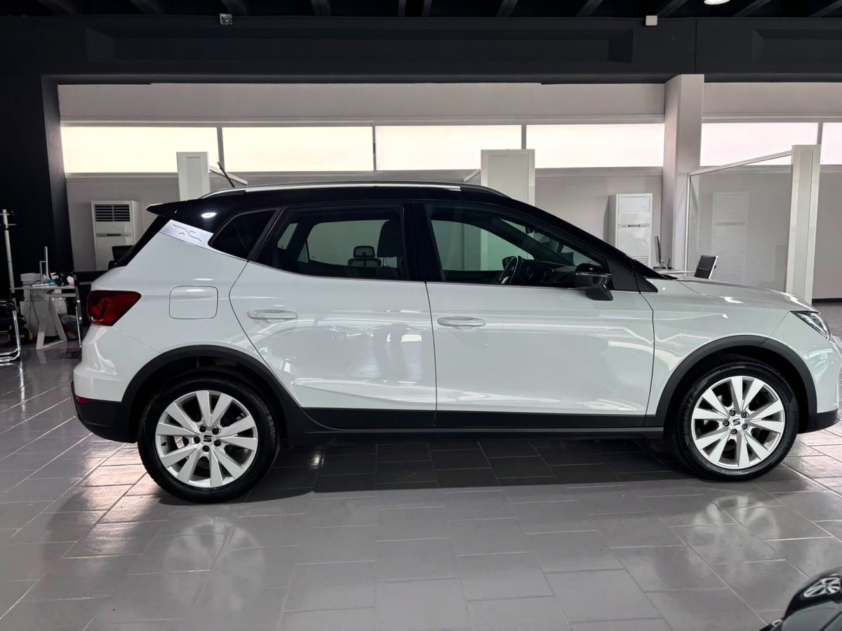 SEAT Arona 1.0 ecotsi Xperience 95cv (6)