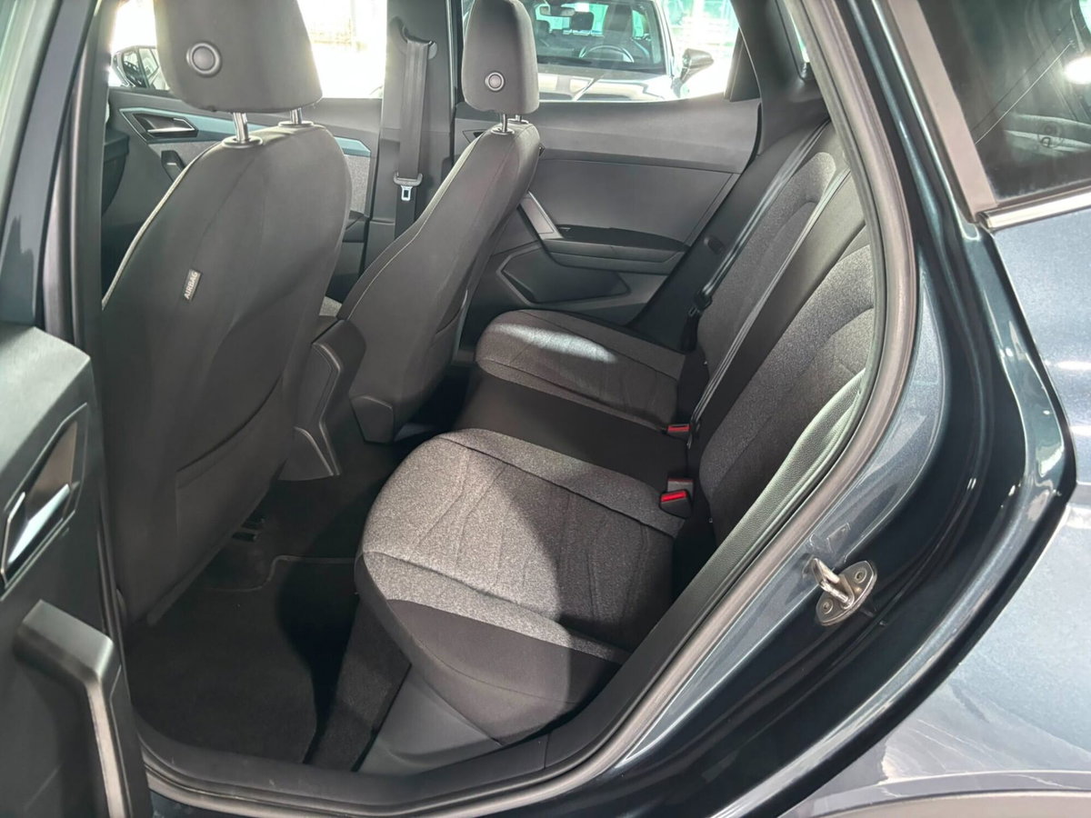 SEAT Arona 1.0 ecotsi Xperience 95cv (17)