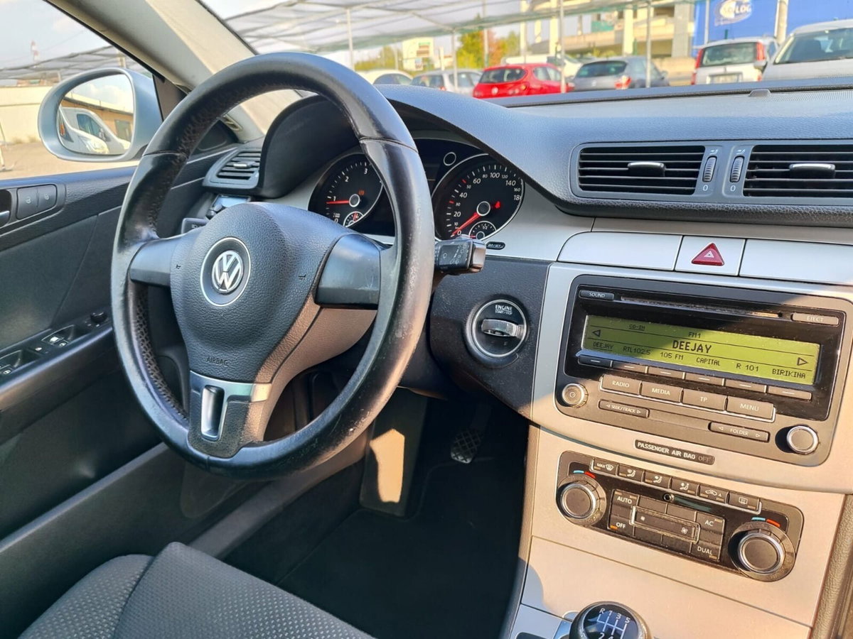 Volkswagen Passat Variant 2.0 TDI DPF DSG Highline (14)
