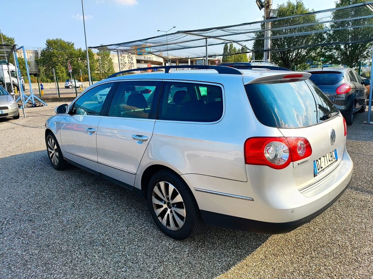 Volkswagen Passat Variant 2.0 TDI DPF DSG Highline (4)