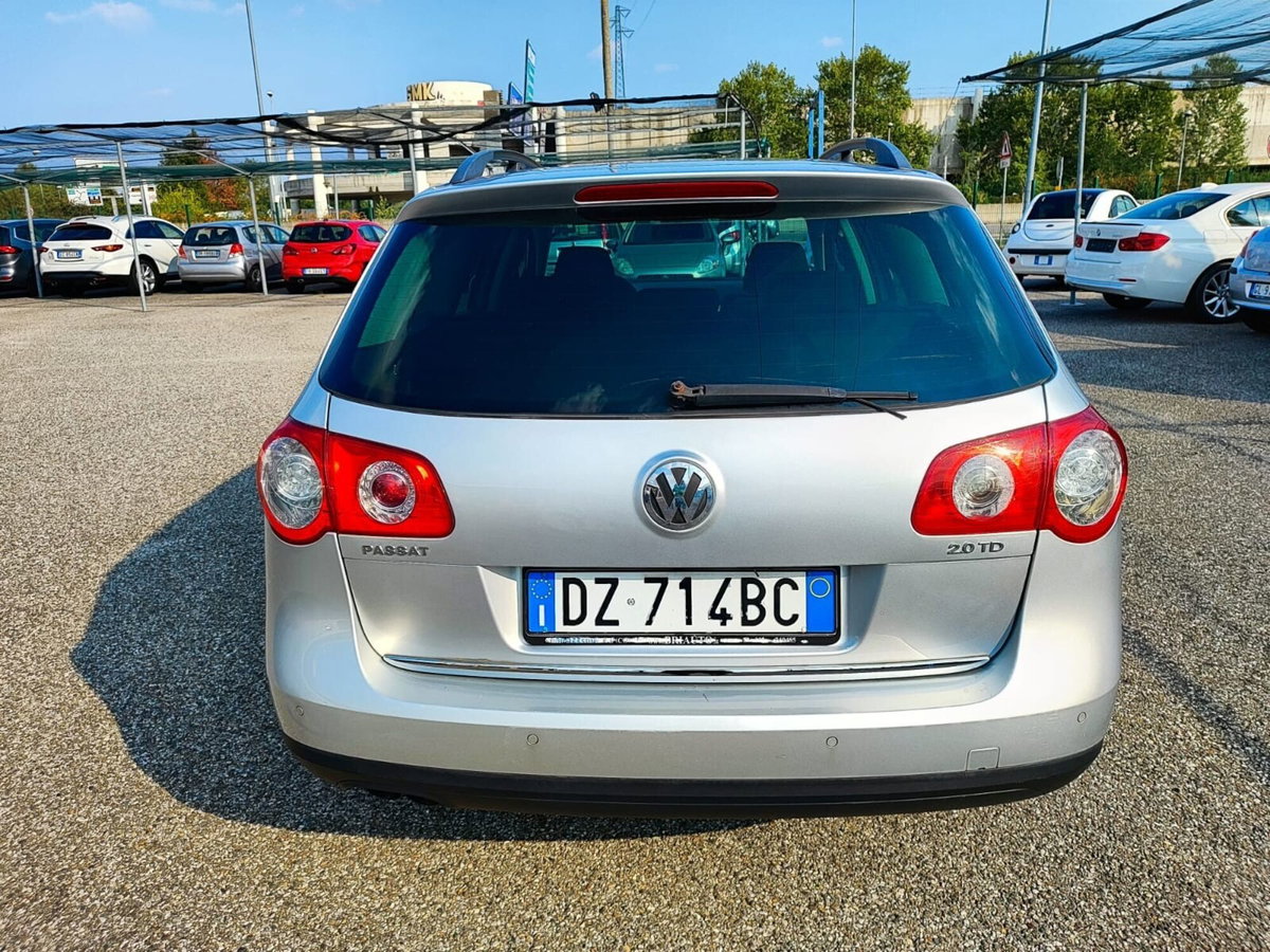 Volkswagen Passat Variant 2.0 TDI DPF DSG Highline (5)