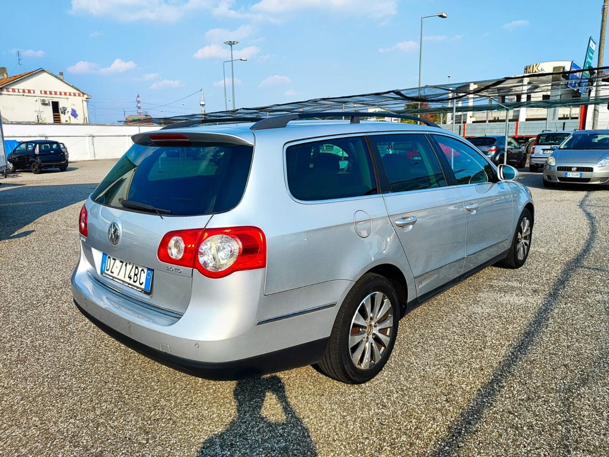 Volkswagen Passat Variant 2.0 TDI DPF DSG Highline (6)
