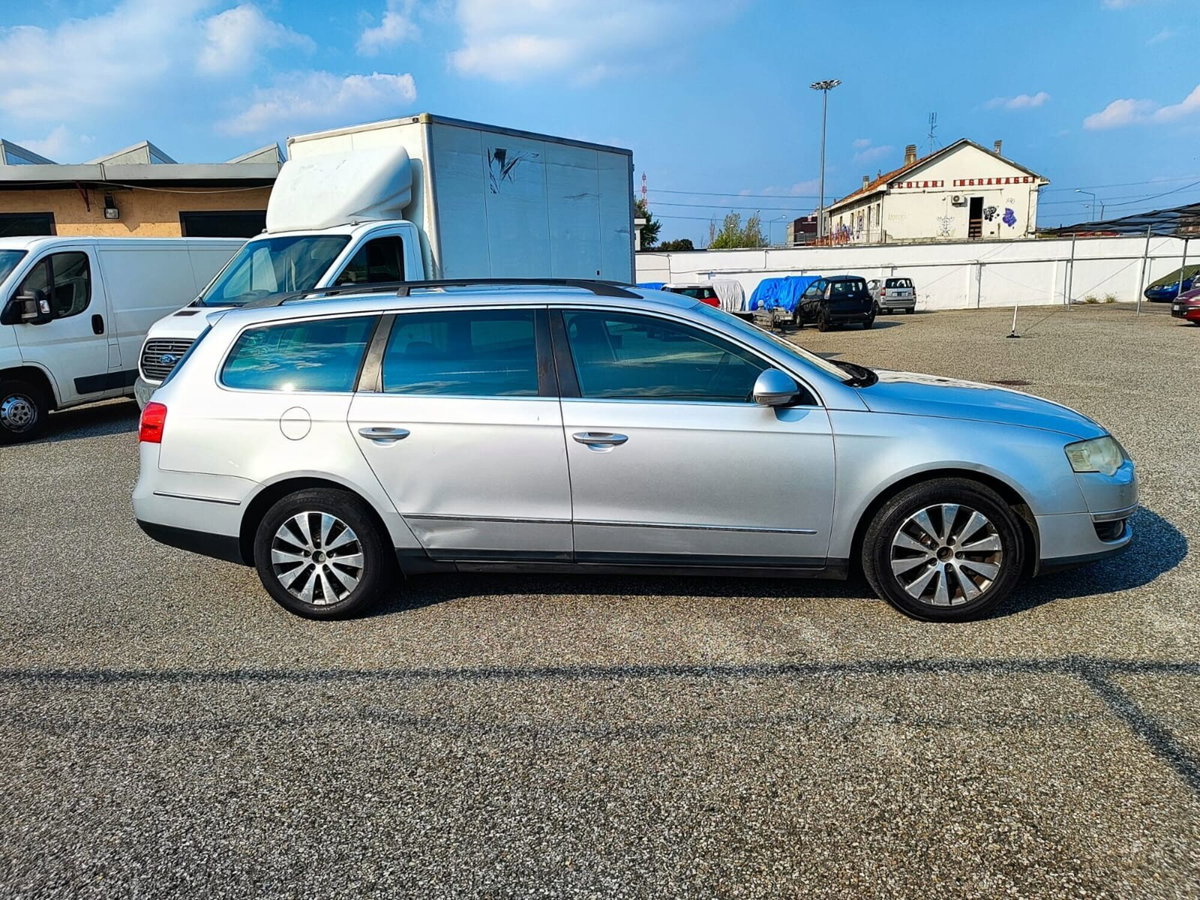 Volkswagen Passat Variant 2.0 TDI DPF DSG Highline (7)