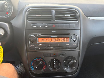 Fiat Grande Punto 1.4 GPL 5 porte Dynamic (13)