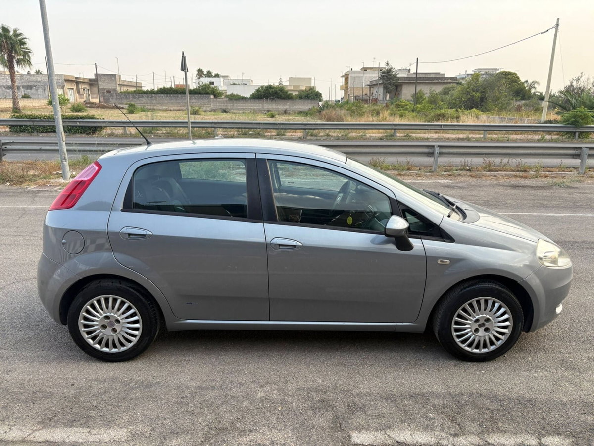 Fiat Grande Punto 1.4 GPL 5 porte Dynamic (4)