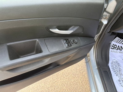Fiat Grande Punto 1.4 GPL 5 porte Dynamic (9)