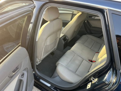 Audi A4 Avant 2.0 TDI 120 CV Advanced (16)