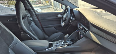 Alfa Romeo Giulia 2.9 V6 Quadrifoglio 520cv auto (8)
