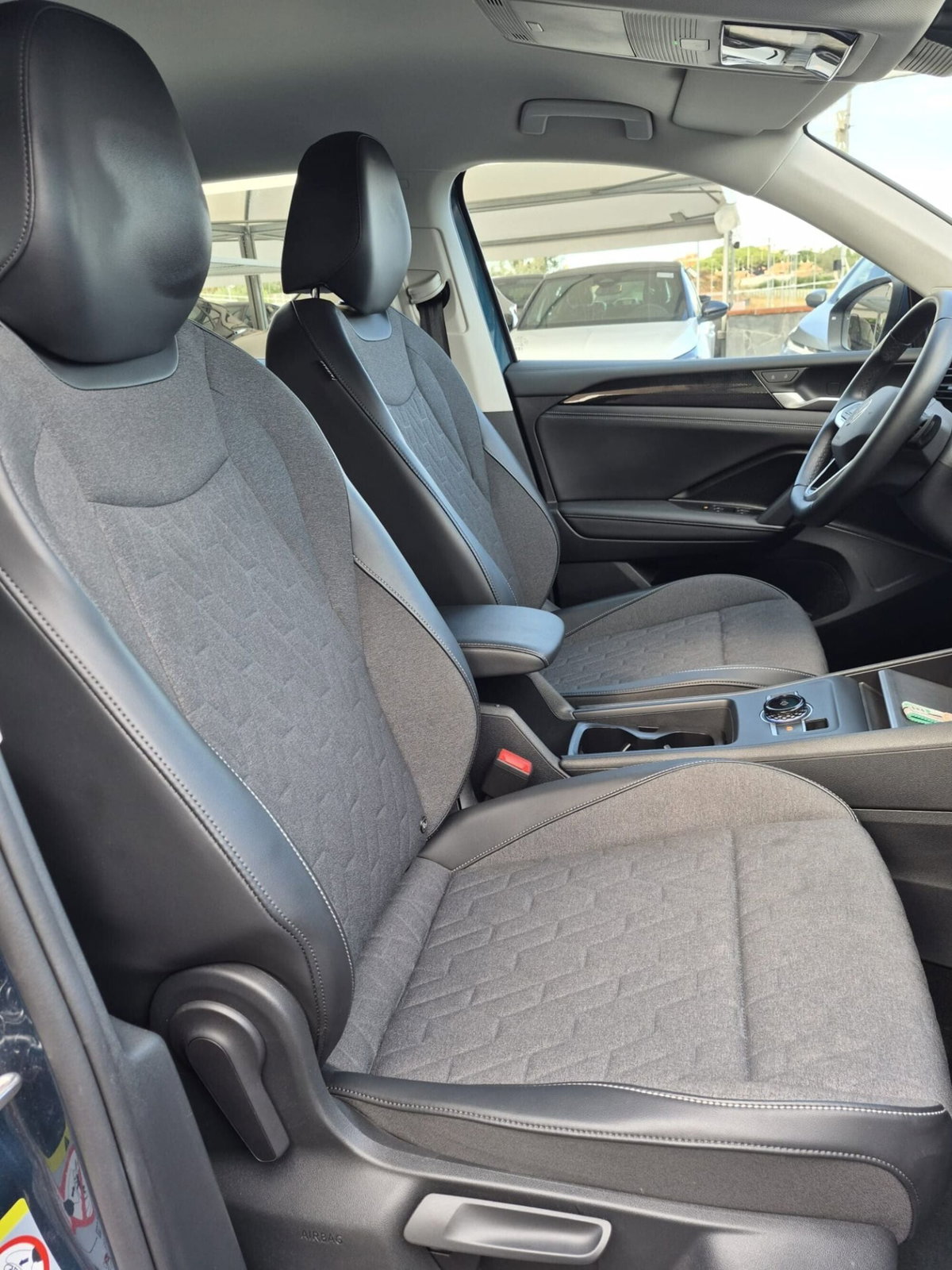 Volkswagen Tiguan 2.0 tdi Life 150cv dsg (11)