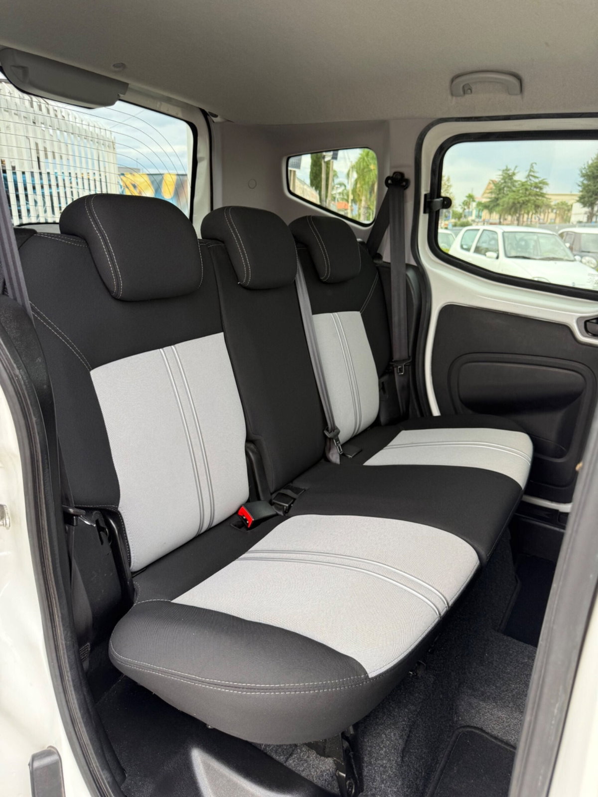 Fiat Qubo 1.3 MJT 80 CV Dynamic (16)