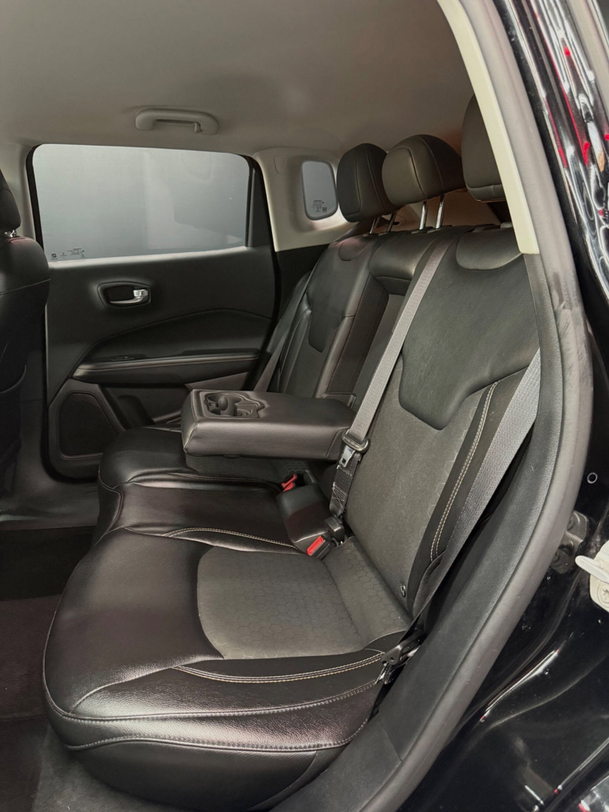 Jeep Compass 1.6 Multijet II 2WD Limited (16)
