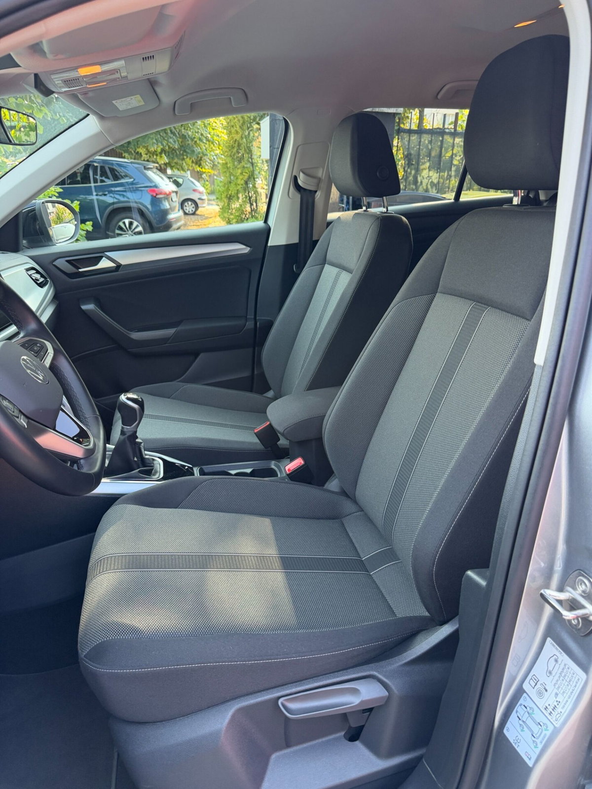 Volkswagen T-Roc 1.0 tsi Edition 115cv (9)