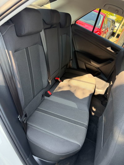 Volkswagen T-Roc 1.0 tsi Edition 115cv (13)