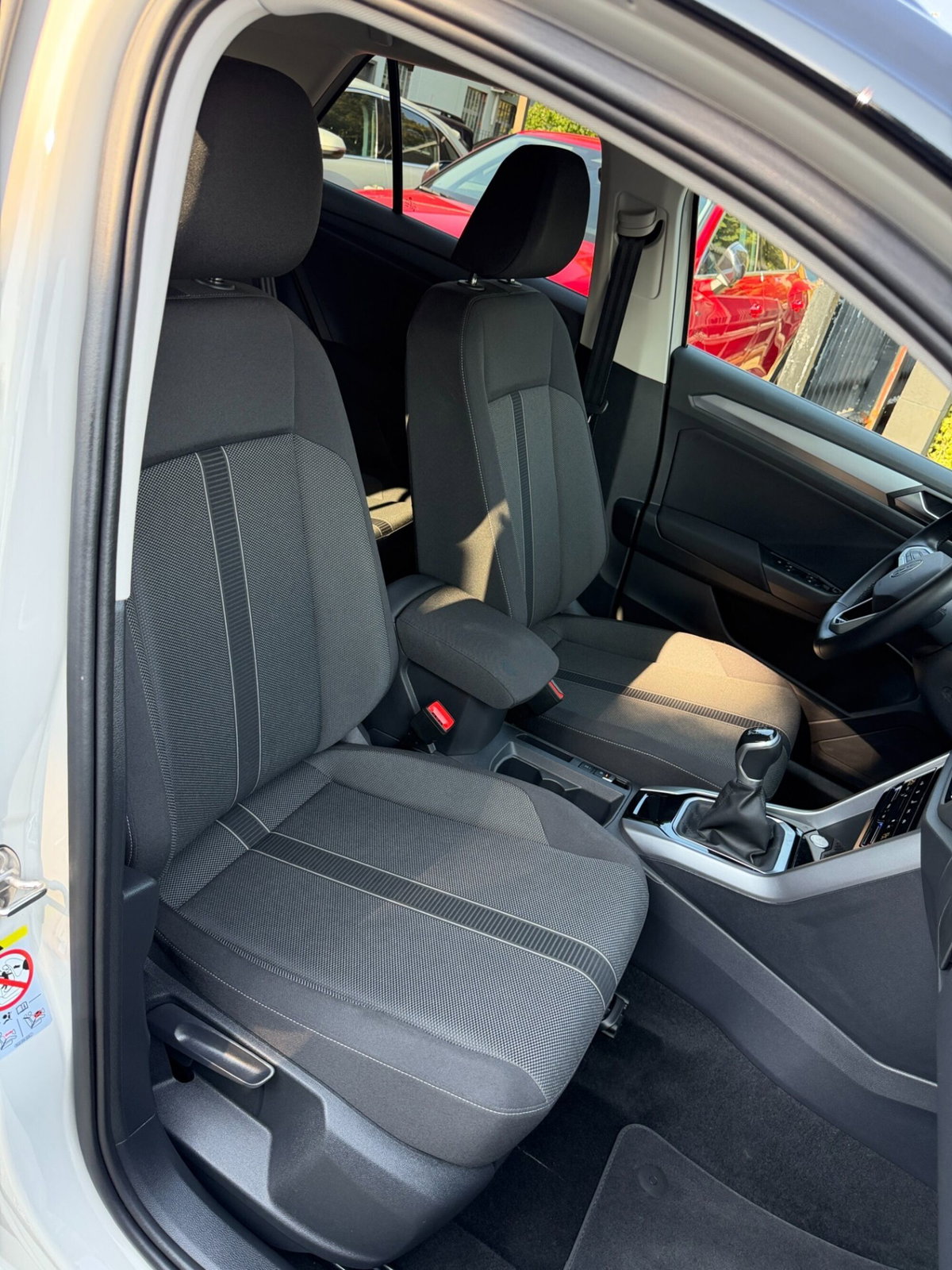 Volkswagen T-Roc 1.0 tsi Edition 115cv (14)