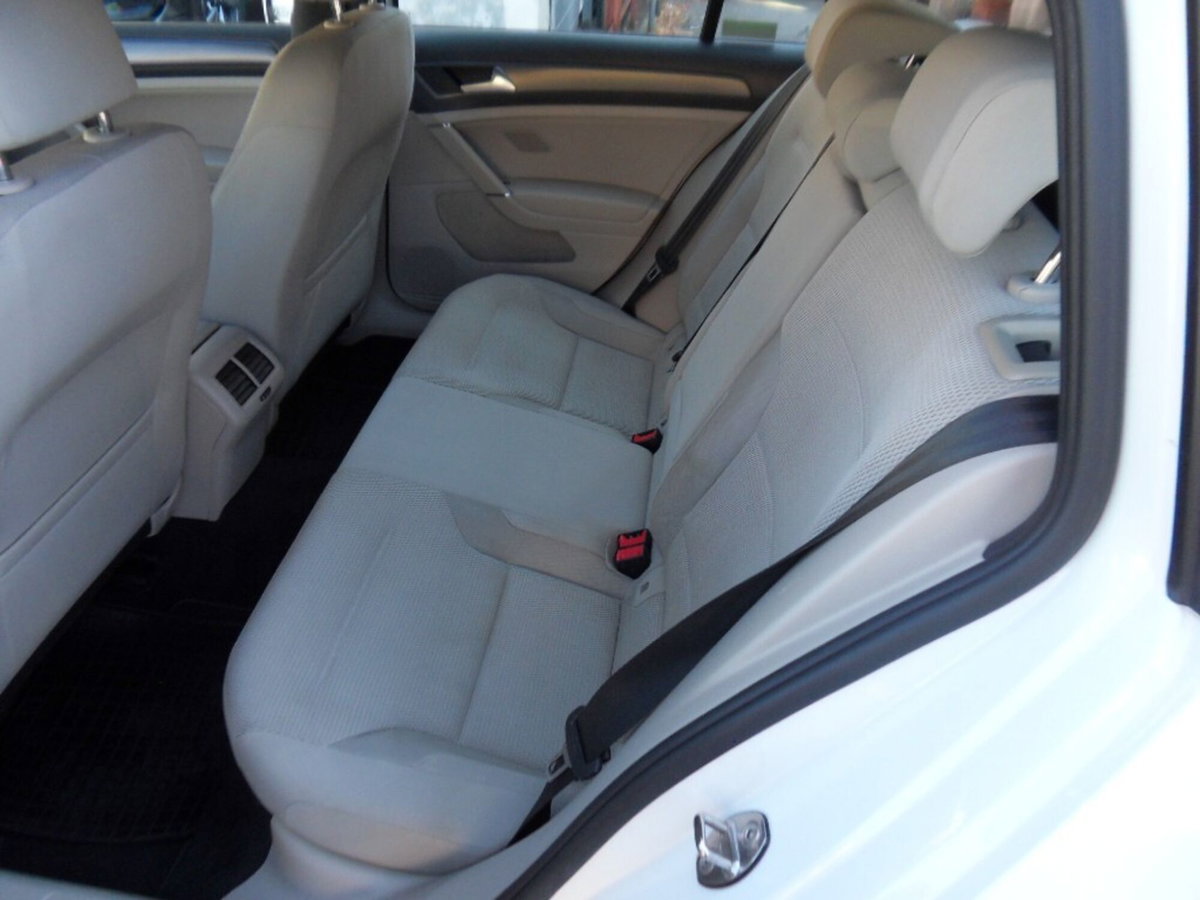 Volkswagen Golf Variant 1.6 TDI 115 CV Business BlueMotion Technology (16)