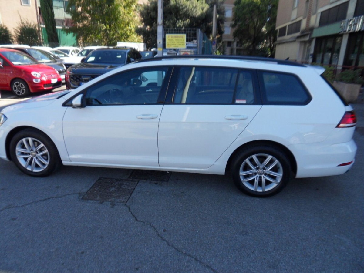 Volkswagen Golf Variant 1.6 TDI 115 CV Business BlueMotion Technology (3)