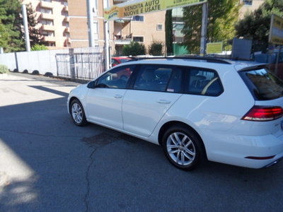 Volkswagen Golf Variant 1.6 TDI 115 CV Business BlueMotion Technology (6)
