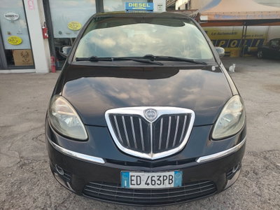 Lancia Musa 1.3 Mjt 95 CV DFN Gold (2)