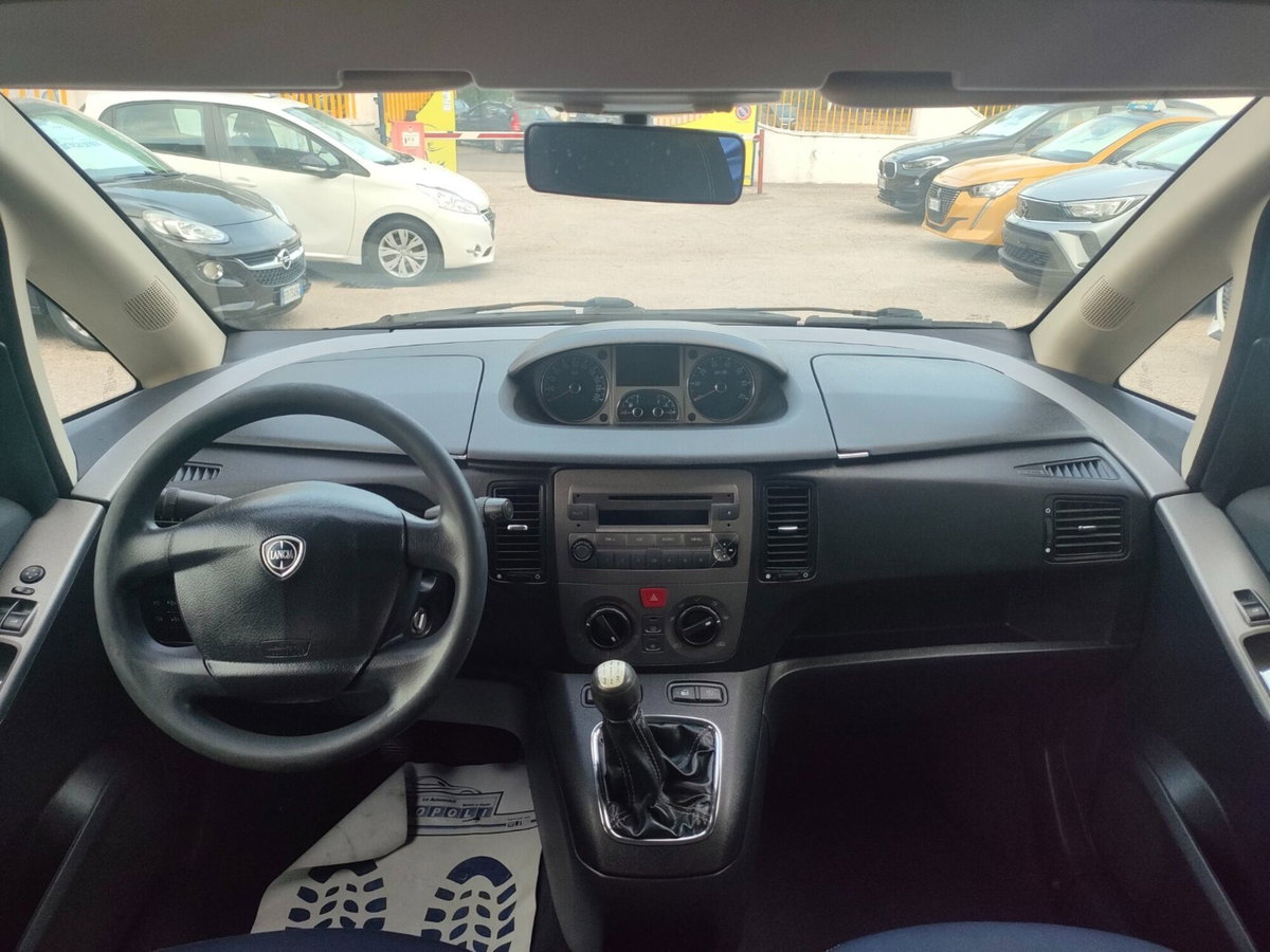 Lancia Musa 1.3 Mjt 95 CV DFN Gold (7)