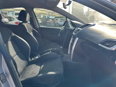 Peugeot 207 HDi 90CV 5p. XS (10)
