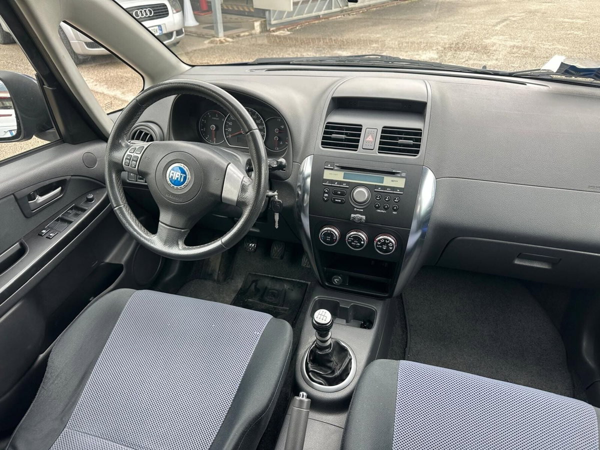Fiat Sedici 1.9 MJT 4x4 Dynamic (17)