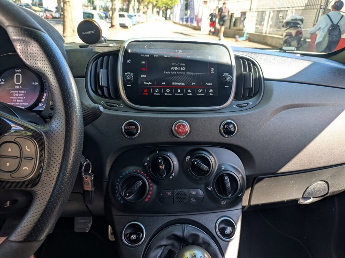 Abarth 595 595 1.4 Turbo T-Jet 180 CV Competizione (12)