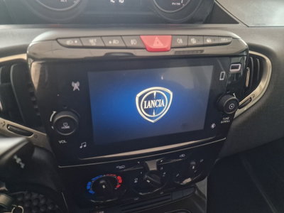 Lancia Ypsilon 1.0 FireFly 5 porte S&S Hybrid Gold Plus (8)