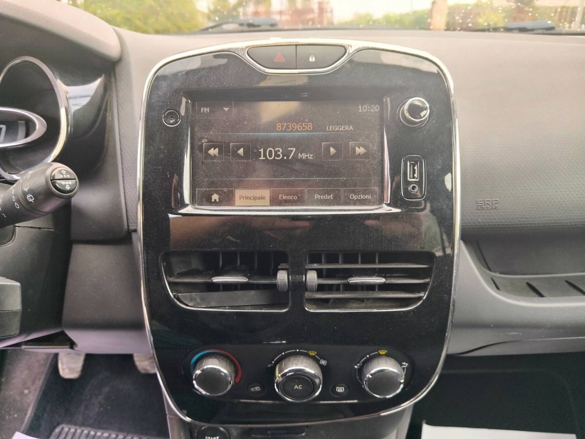 Renault Clio 1.5 dCi 8V 75CV 5 porte Live (10)