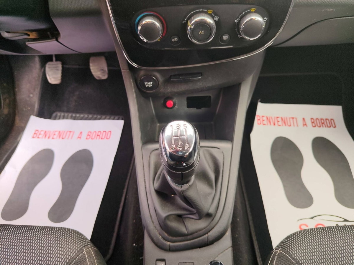 Renault Clio 1.5 dCi 8V 75CV 5 porte Live (11)