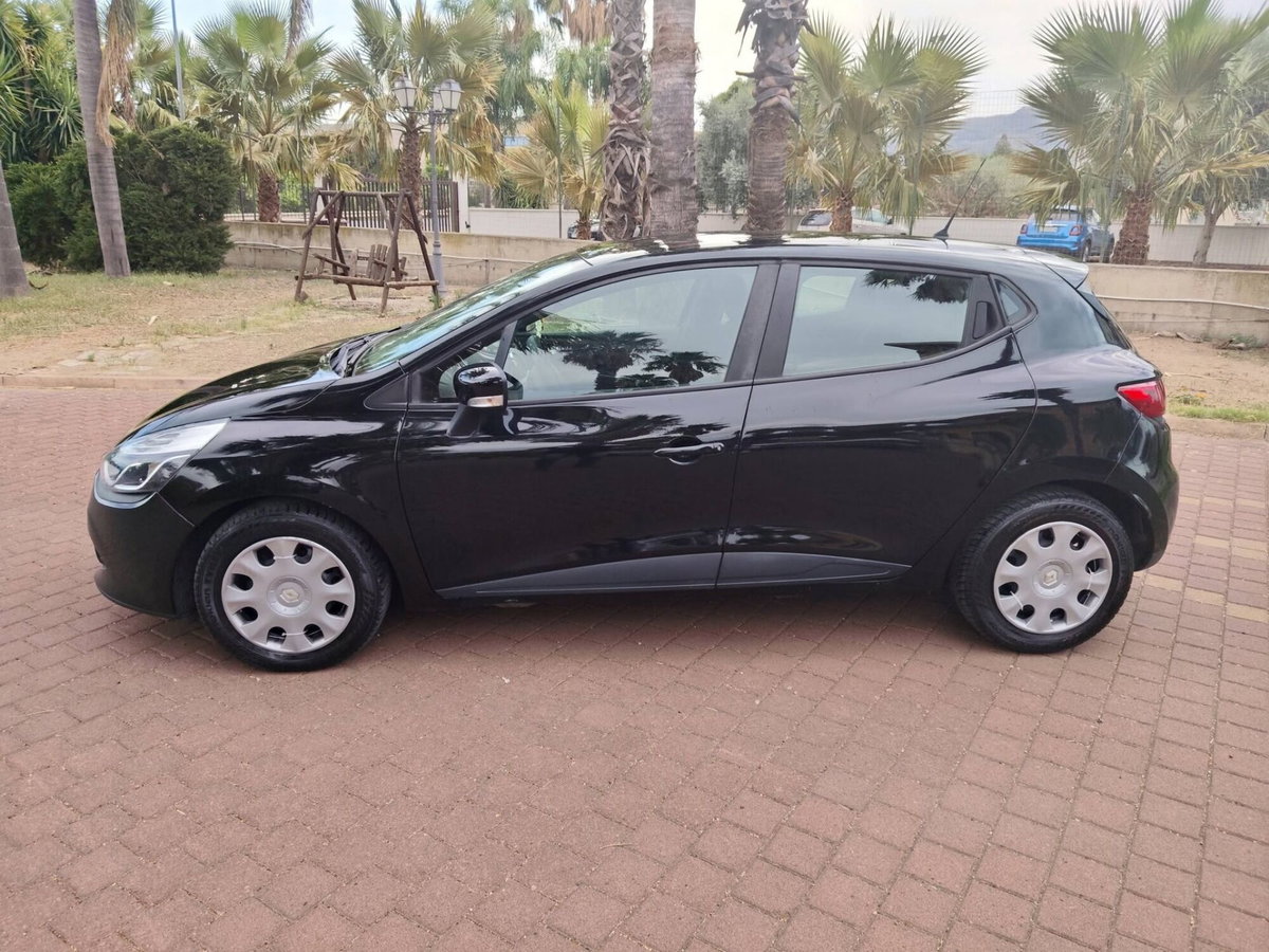 Renault Clio 1.5 dCi 8V 75CV 5 porte Live (4)