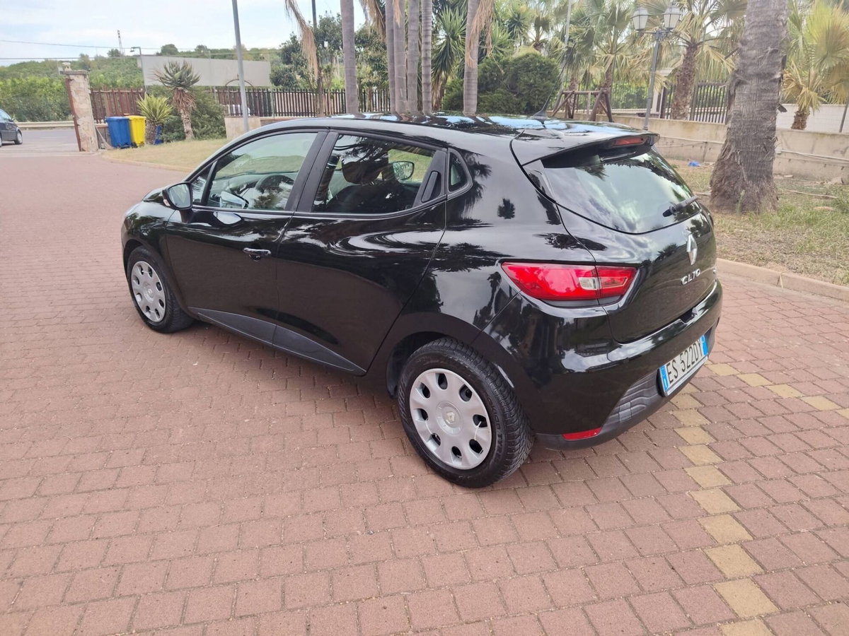 Renault Clio 1.5 dCi 8V 75CV 5 porte Live (6)