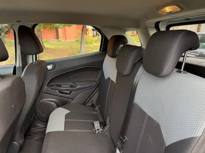 Ford EcoSport 1.5 TDCi 95 CV Titanium S (8)