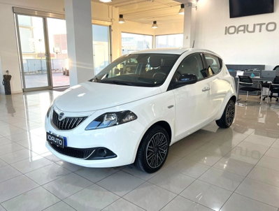 Lancia Ypsilon 1.0 FireFly 5 porte S&S Hybrid Gold Plus usata