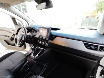 Renault Kangoo 1.5 blue dci Equilibre 95cv (11)