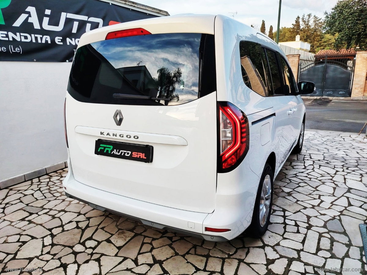 Renault Kangoo 1.5 blue dci Equilibre 95cv (4)