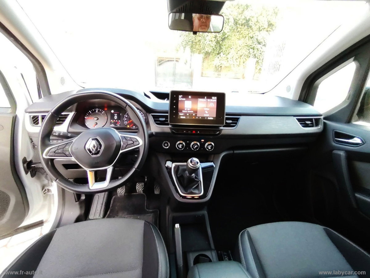 Renault Kangoo 1.5 blue dci Equilibre 95cv (8)
