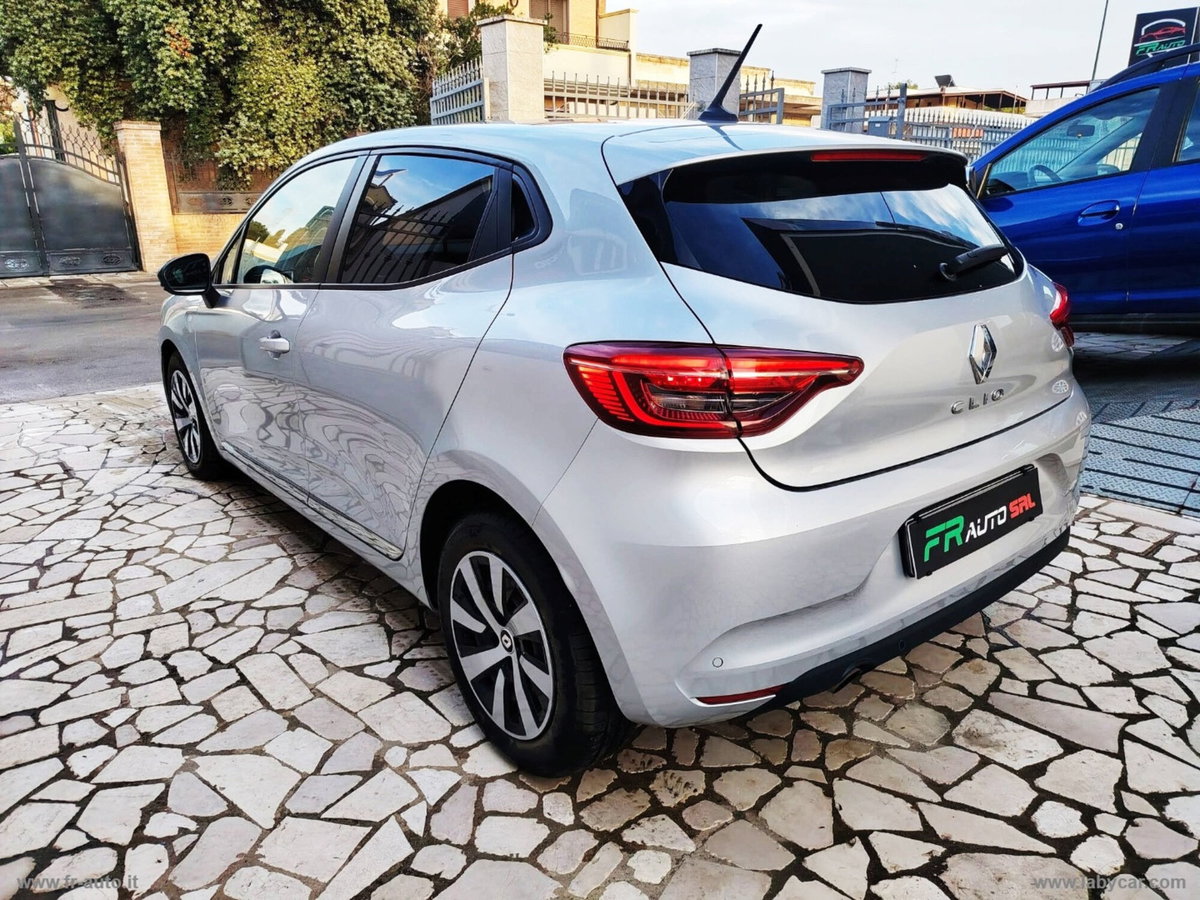 Renault Clio Blue dCi 100 CV 5 porte Evolution (8)