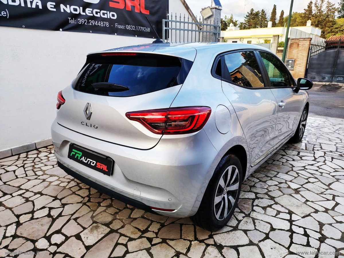 Renault Clio Blue dCi 100 CV 5 porte Evolution (9)