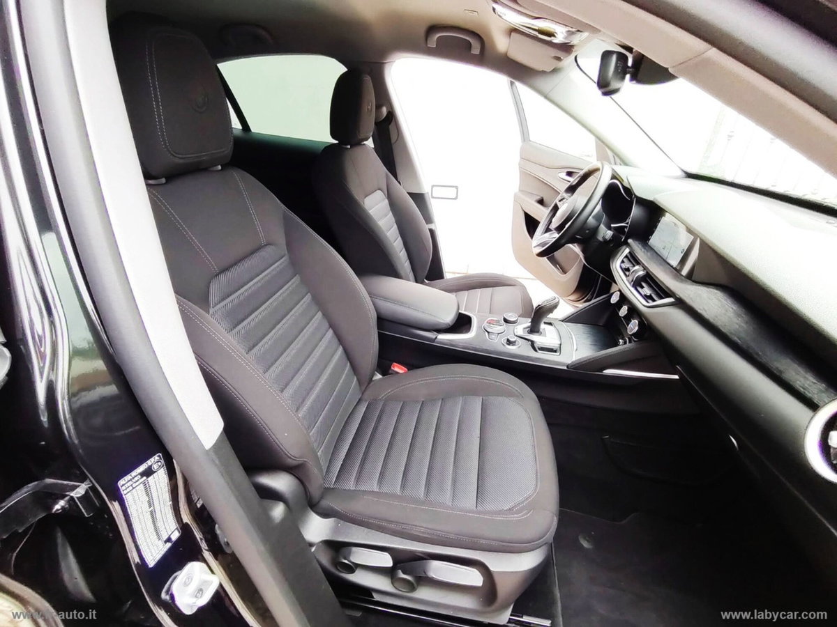 Alfa Romeo Stelvio Stelvio 2.2 Turbodiesel 190 CV AT8 Q4 Super Business (14)