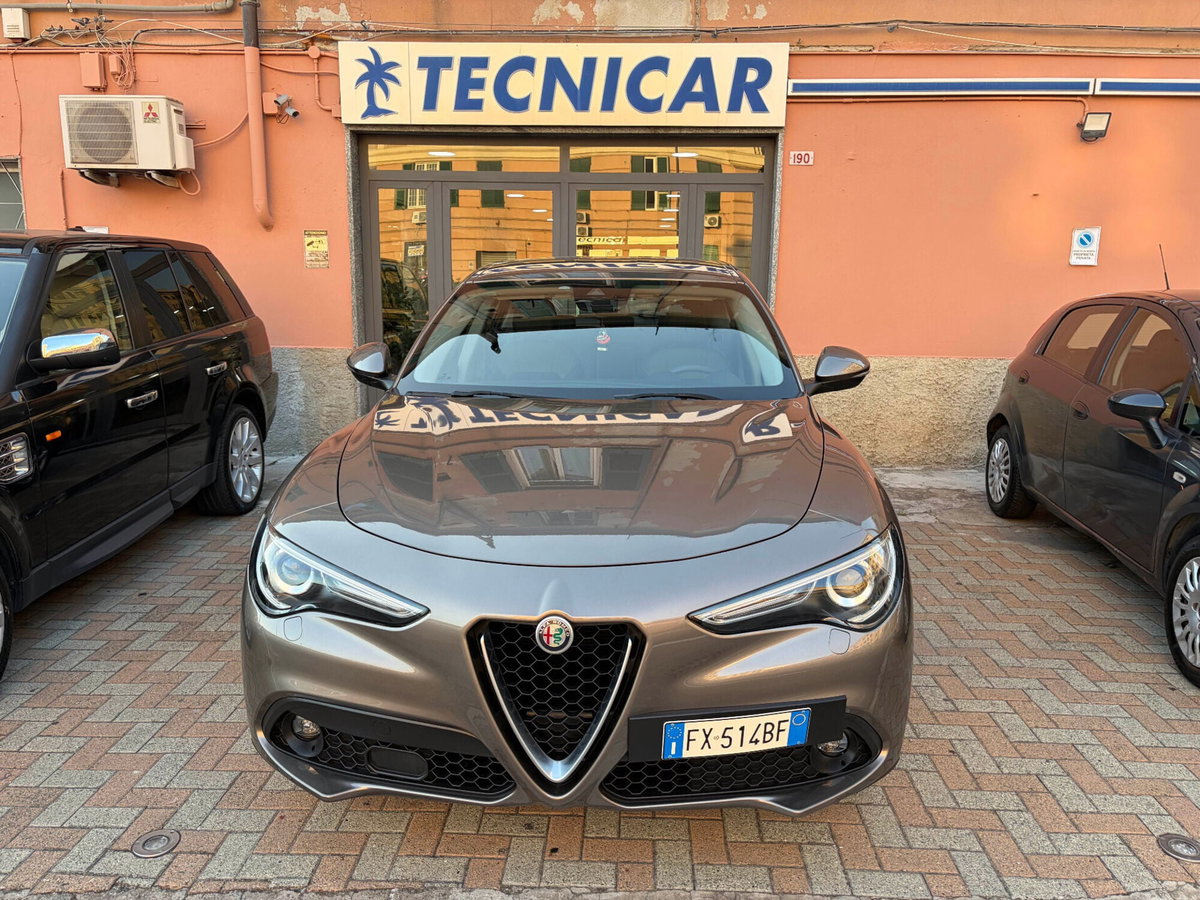 Alfa Romeo Stelvio Stelvio 2.2 Turbodiesel 180 CV AT8 Q4 Super (5)