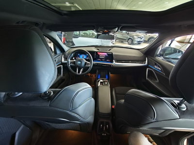 BMW iX2 edrive 20 MSport (15)