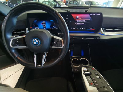 BMW iX2 edrive 20 MSport (7)