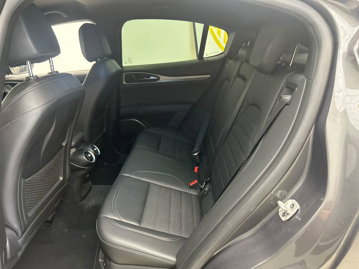 Alfa Romeo Stelvio Stelvio 2.2 Turbodiesel 190 CV AT8 Q4 Sprint (14)