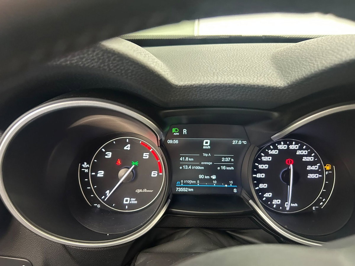 Alfa Romeo Stelvio Stelvio 2.2 Turbodiesel 190 CV AT8 Q4 Sprint (9)