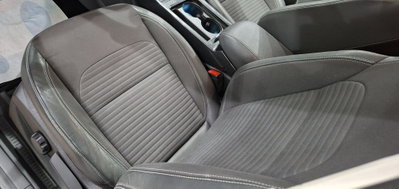 Ford Kuga 1.5 TDCI 120 CV S&S 2WD Titanium (18)