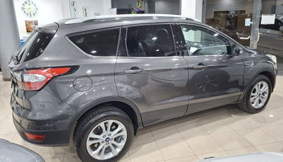 Ford Kuga 1.5 TDCI 120 CV S&S 2WD Titanium (5)