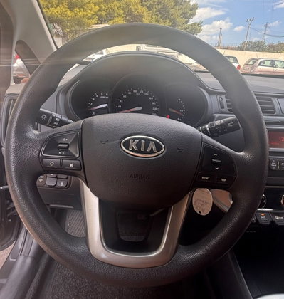 Kia Rio 1.1 CRDi WGT 5p. EX PLUS (13)