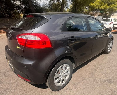 Kia Rio 1.1 CRDi WGT 5p. EX PLUS (3)